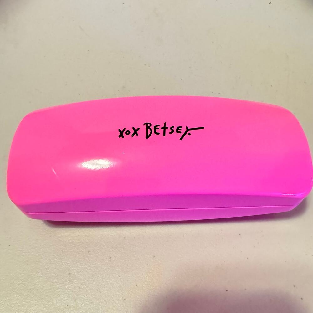 BETSEY Johnson Hot Pink Clamshell Glasses case with Cleaning Cloth